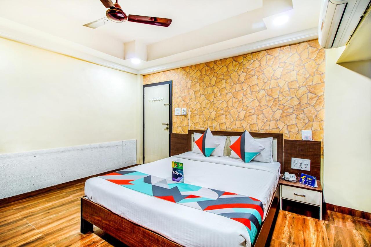 ホテルMukesh Residency プネ エクステリア 写真