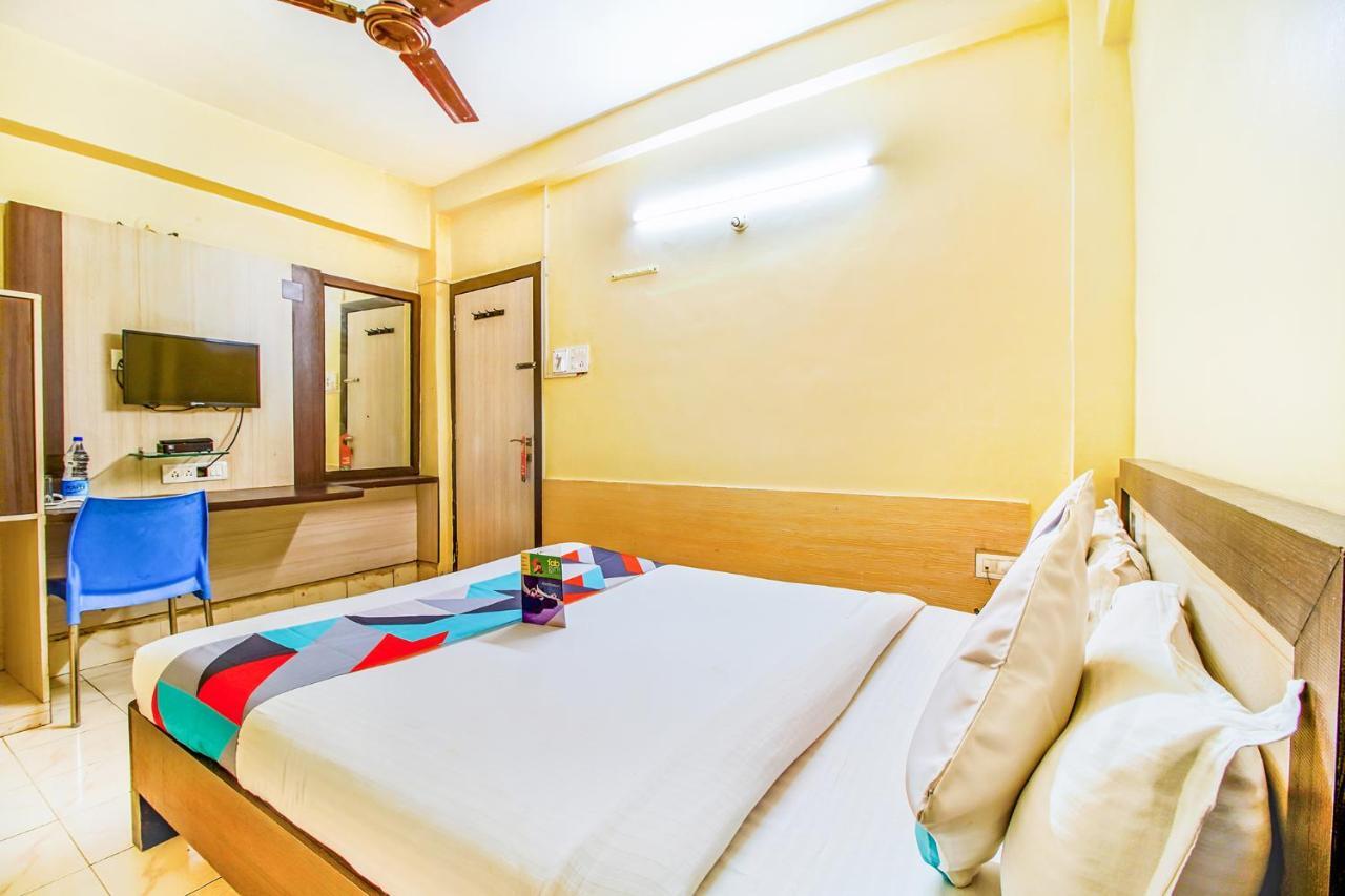 ホテルMukesh Residency プネ エクステリア 写真